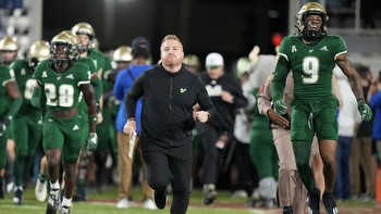 USF football in 12-team expanded playoff? Yes, one writer says