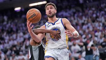 Warriors vs. Kings prediction, odds, line, time: 2023 NBA playoff picks, Game 4 bets from model on 71-37 run