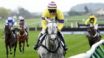 Weekend Winners: Declan Rix goes for Sail Away in the Great Yorkshire Chase at Doncaster on Saturday