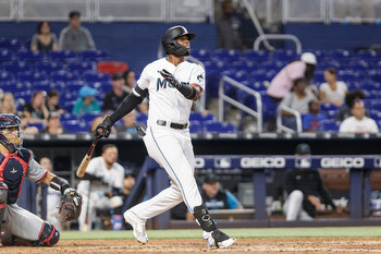 Were the Miami Marlins right to move on from Lewin Diaz?