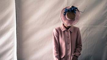 What to wear for the 2023 Kentucky Derby: Fashion & hat tips