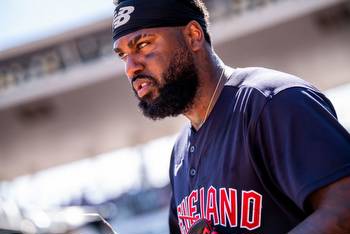 Why did Franmil Reyes fall so fast with the Guardians? Hey, Hoynsie