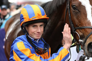 World-class jockeys give Slipper Golden glow