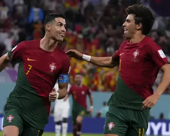 World Cup odds and schedule November 28: Cristiano Ronaldo and Portugal play Uruguay