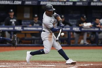 Yankees’ Aaron Boone reacts to cutting Miguel Andujar