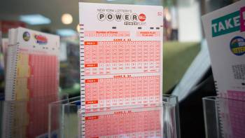 Your Odds To Win Powerball Compared To Being Struck By Lightning