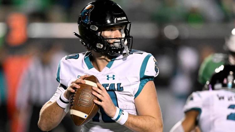 2022 Birmingham Bowl prediction, odds: East Carolina vs. Coastal Carolina picks, best bets by proven model