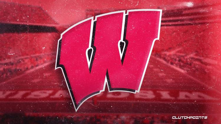 2022 College Football Odds: Wisconsin over/under win total