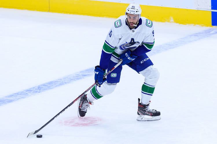 4 Things to Know About Edmonton Oilers PTO Signing Justin Bailey