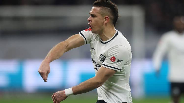 £40m-rated Frankfurt striker Rafael Borre keen on Premier League transfer following Europa League triumph