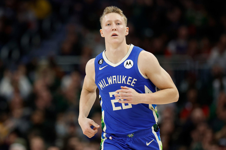 5 Milwaukee Bucks who could surprise fans during 2023-24 NBA season