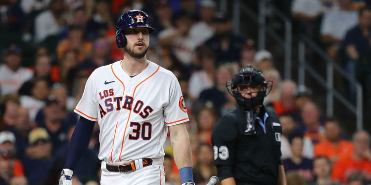 Astros lose series to Royals, cement losing home record