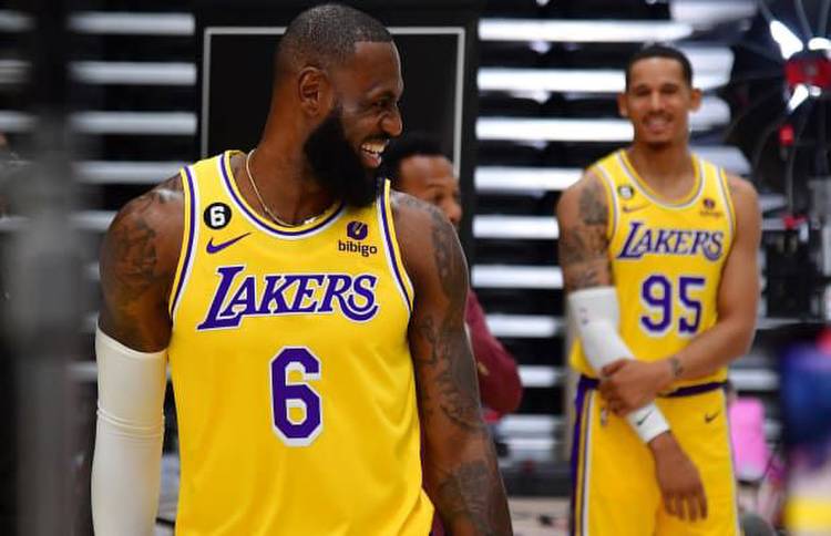 BREAKING: LeBron James' Final Injury Status For Rockets-Lakers Game