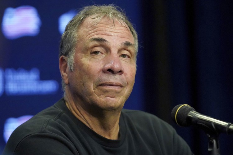 Bruce Arena resigns as coach of New England Revolution