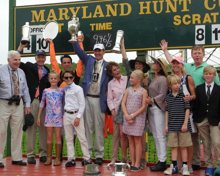 'Chasing Circles: Derwins Prospector upsets in Maryland Hunt Cup