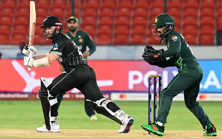 New Zealand's Kane Williamson v Pakistan