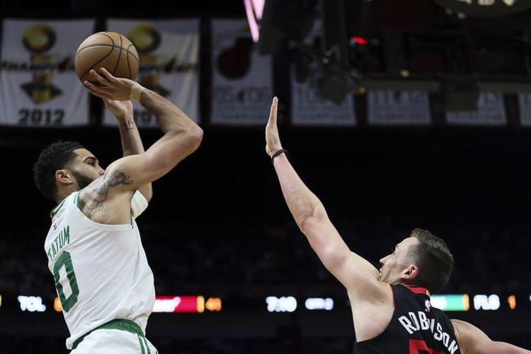 Dana Lane's Boston Celtics vs. Miami Heat NBA 'Table Setter' (Total)