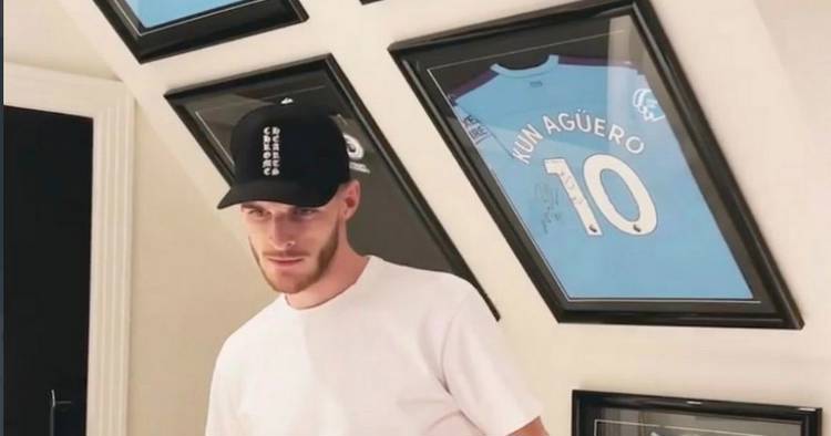 Declan Rice to Man City odds slashed after 'shrine' to their players spotted in his house