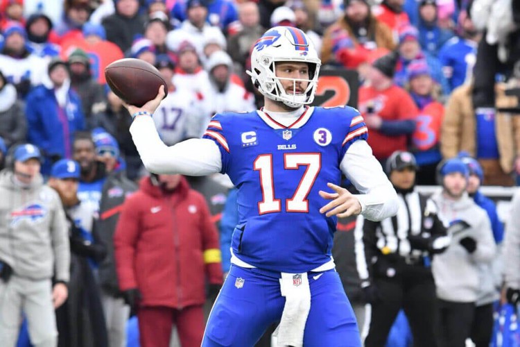 Dolphins at Bills spread, line, picks: Expert predictions for AFC Wild Card game