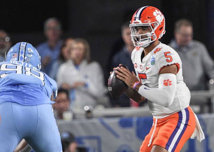 Florida Football: Betting odds give insight on if DJ Uiagalelei will be a Gator