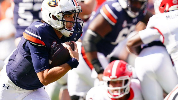 Football: ESPN experts predict Auburn to face AAC team in bowl game