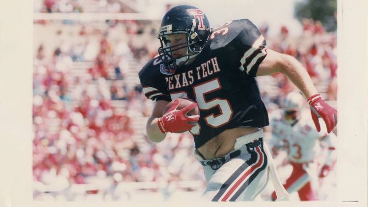 Former Texas Tech teammates share recollections of Zach Thomas