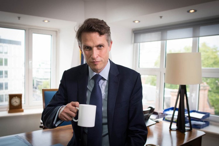 Gavin Williamson knighted six months after losing cabinet job following exams fiasco