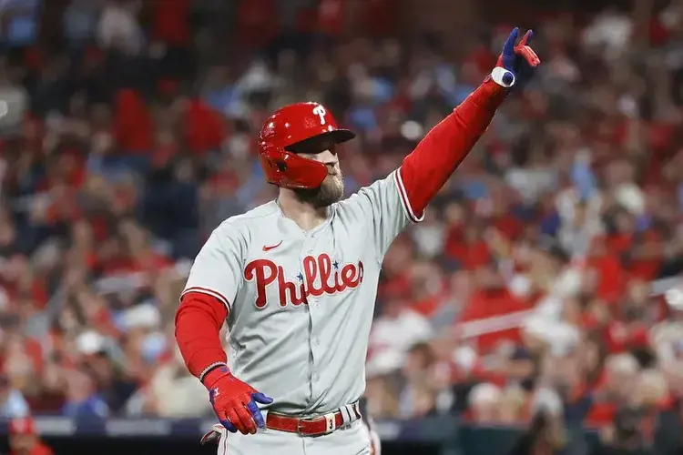 How Bryce Harper’s mantra is setting tone for Phillies: ‘We are not losing this game’