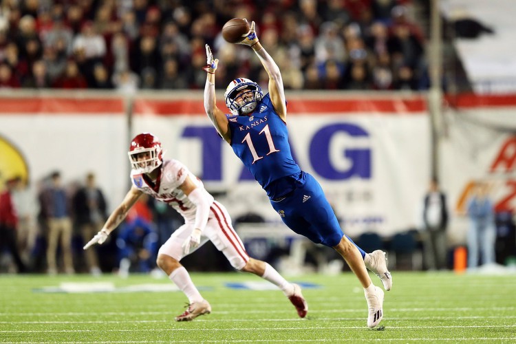 Illinois Fighting Illini vs Kansas Jayhawks Prediction, 9/8/2023 College Football Picks, Best Bets & Odds