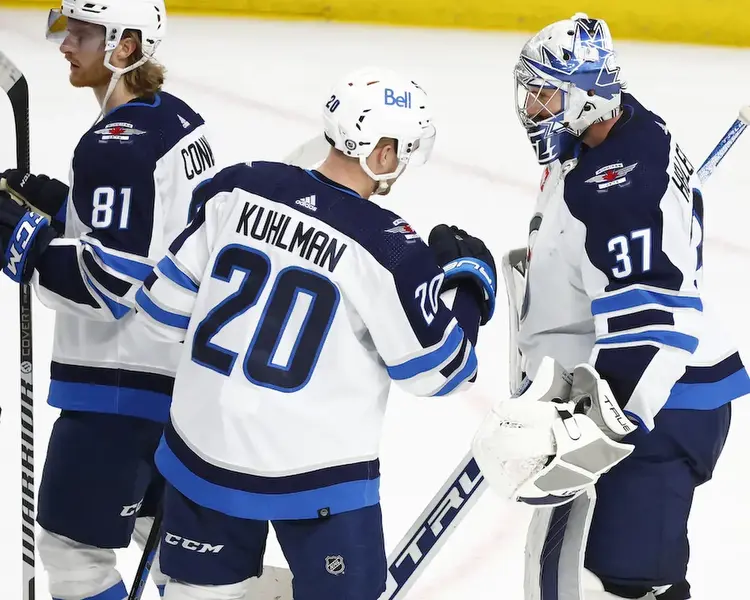 Jets vs. Maple Leafs picks and odds: Bet on Winnipeg’s goaltending in all-Canadian matchup