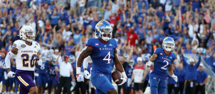 Kansas vs. Illinois: Odds, Picks & Predictions for Week 2