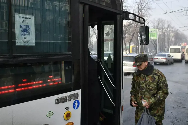Kyrgyzstan: Bishkek banks on China’s gas-powered buses to clean air