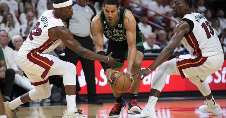 Lakers, Celtics series odds down 3-0 in NBA playoffs
