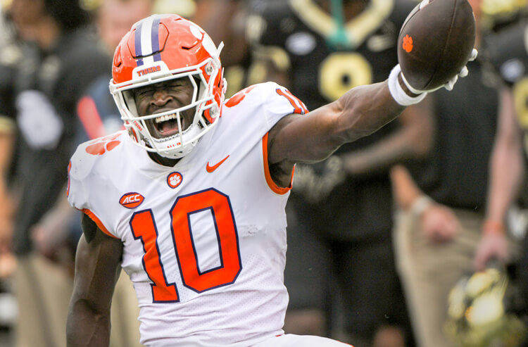 Louisville vs Clemson Odds, Picks & Predictions