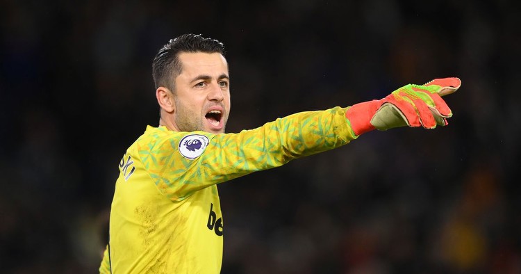 Lukasz Fabianski explains reason behind West Ham huddle amid Premier League prediction