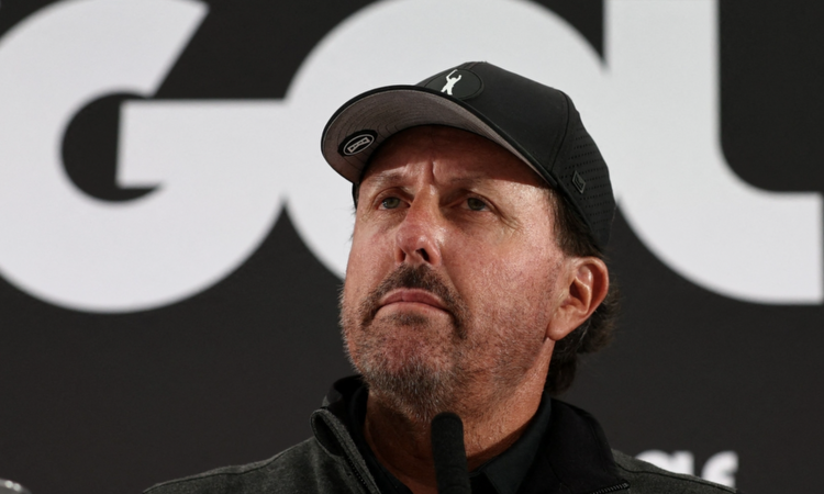 Major champ claims that without golf Phil Mickelson would be ‘gambling in a ditch somewhere’