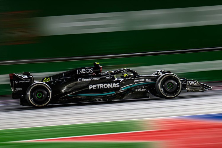 Lewis Hamilton, Mercedes W14