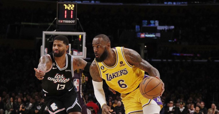 NBA picks: Clippers vs. Lakers prediction, odds, over/under, spread, injury report for Sunday, Jan. 7