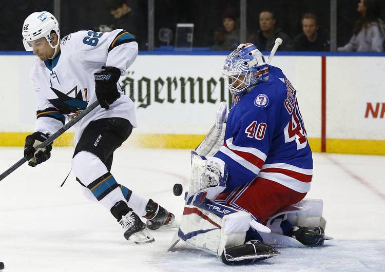 New York Favored on the Road in Thursday NHL Odds