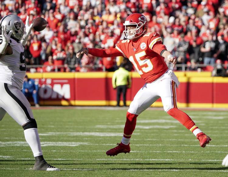 NFL Public Betting & Money Percentages for Raiders vs Chiefs Monday Night Football