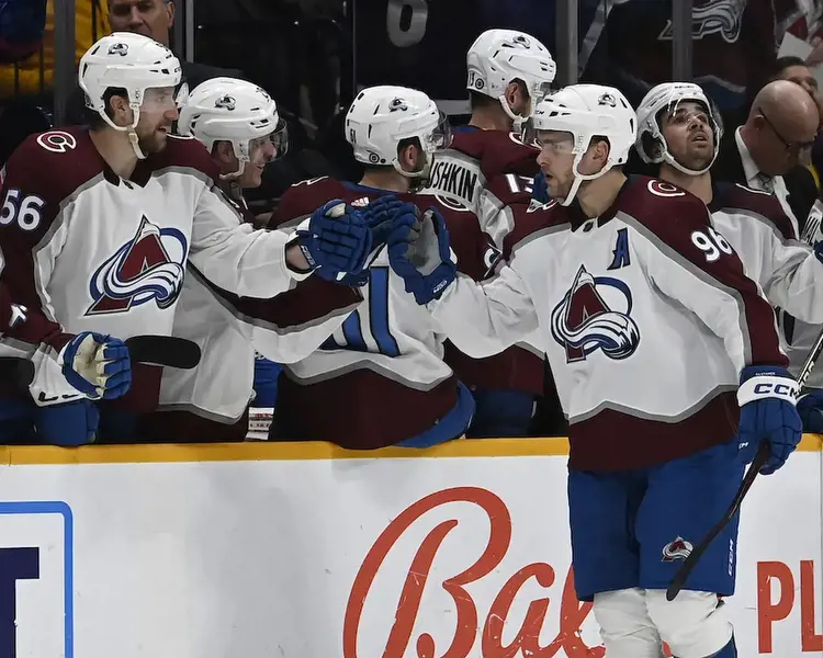 NHL parlay picks March 24: Bet on Devils and Rantanen