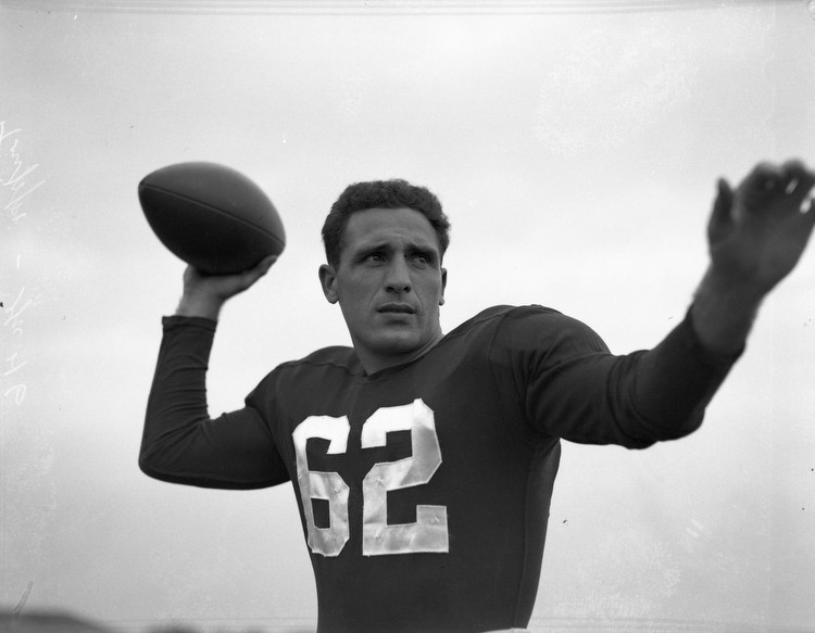 Pa. native, Pro Football Hall of Famer who played various positions dies at 100