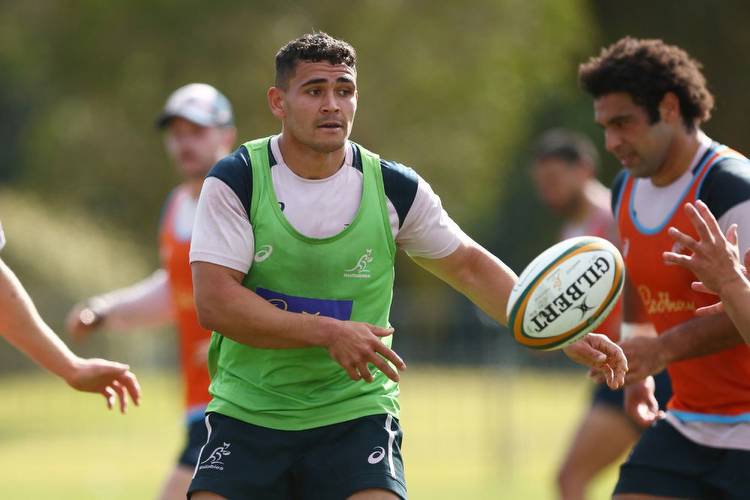 Perese pointer to solve Wallabies' outside centre headache