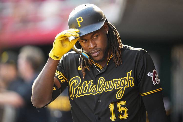 Pirates vs. Reds prediction, betting odds for MLB on Saturday