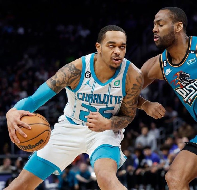 P.J. Washington hopes to make playoffs after Hornets re-signing