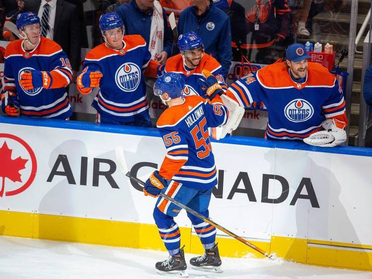 Player reviews: Holloway wows fans with hat trick, Oilers stomp Canucks 7-2