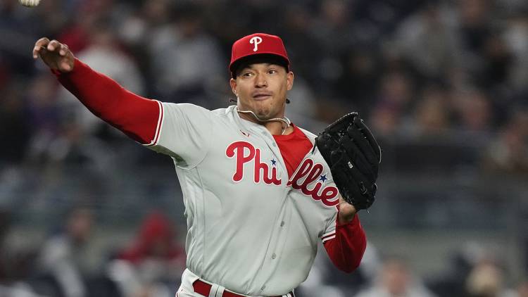 Reds vs. Phillies prediction, betting odds for MLB on Sunday