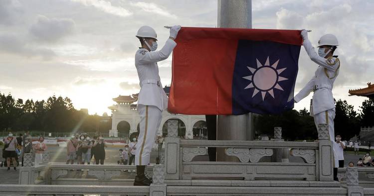 Reps meeting Taiwan's Tsai say US seeks peace in region