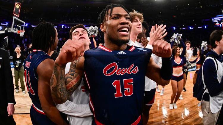 Sweet 16: Julian Strawther's near-halfcourt shot sends Gonzaga into the Elite Eight