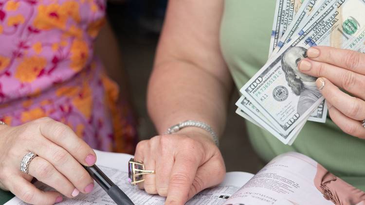 Swimming in the pools of Kentucky Derby betting enthusiasm